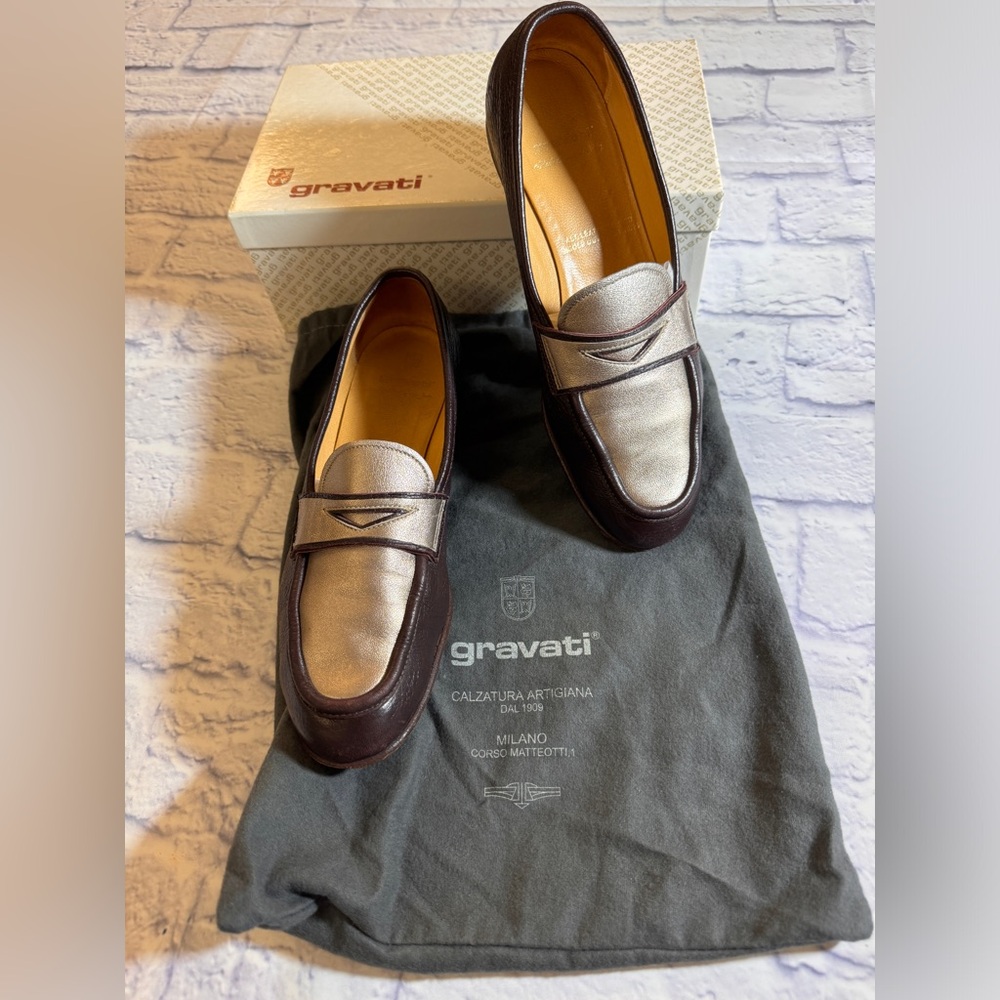 Gravati ladies sz 8.5 leather loafers Italian, dark burgundy/champagne gold trim